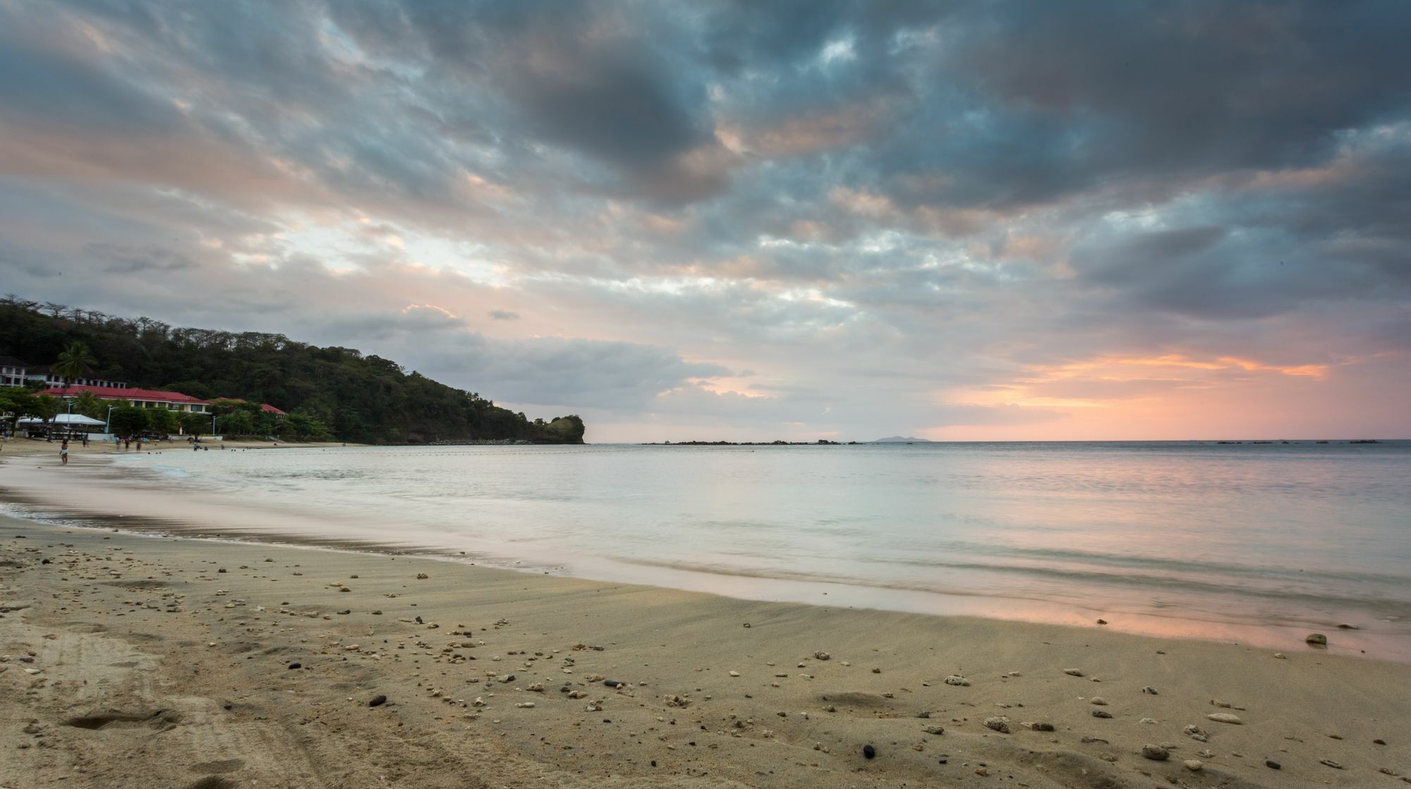 Canyon Cove Hotel And Spa Nasugbu Exterior photo